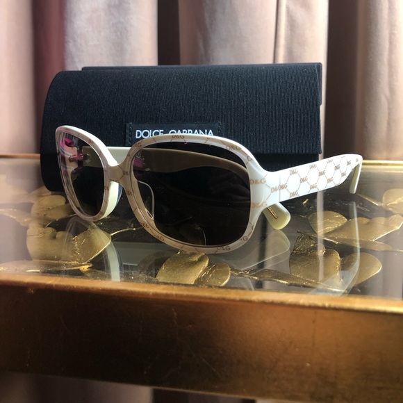 Vintage Dolce and Gabbana Sunglasses - Picture 5 of 6